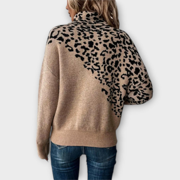 Erin | Sweater with leopard print pattern