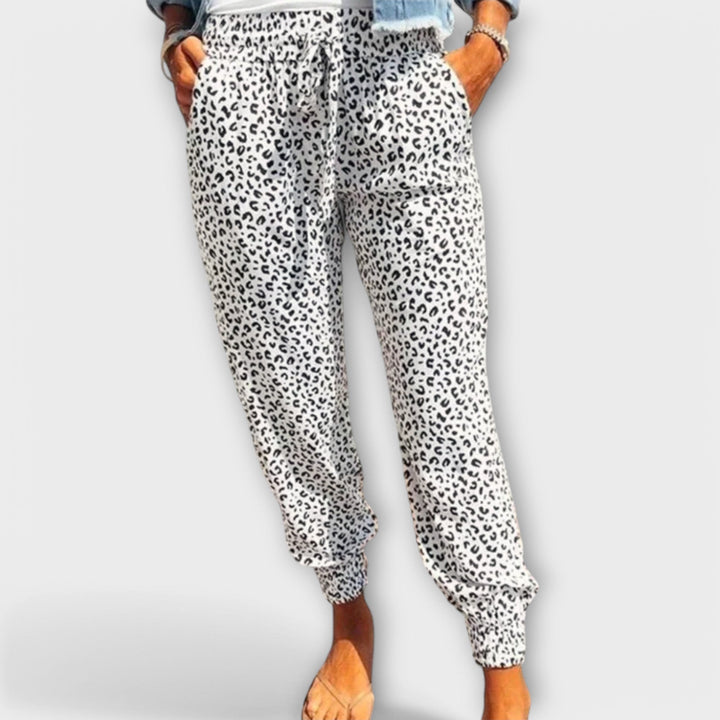 Harper | Wide leg pants with leopard print